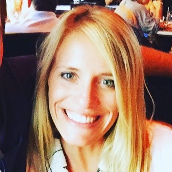 Meet your Posher, Sarah - Picture 1 of 1